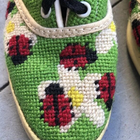 Rare 1970s Vintage Van Doren Needlepoint Ladybugs Shoes - Picture 3 of 14